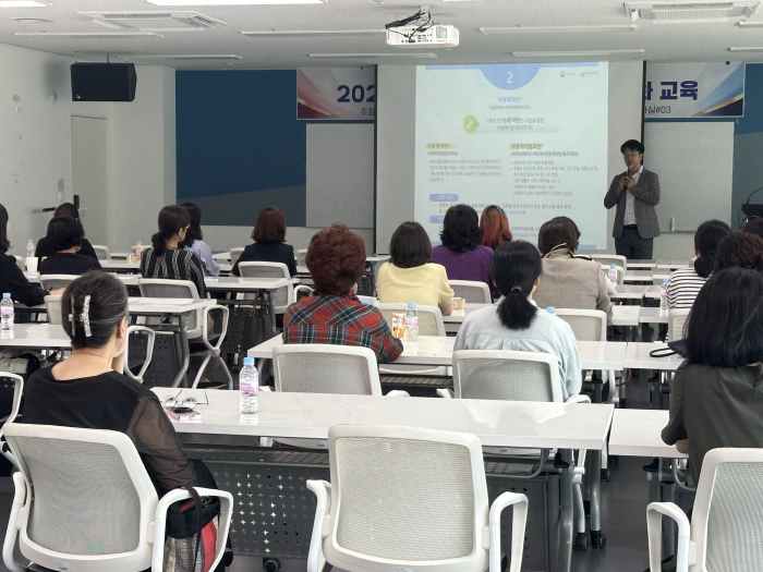 통영시, 창의마을학교 강사 역량 강화 교육 실시 기사 이미지