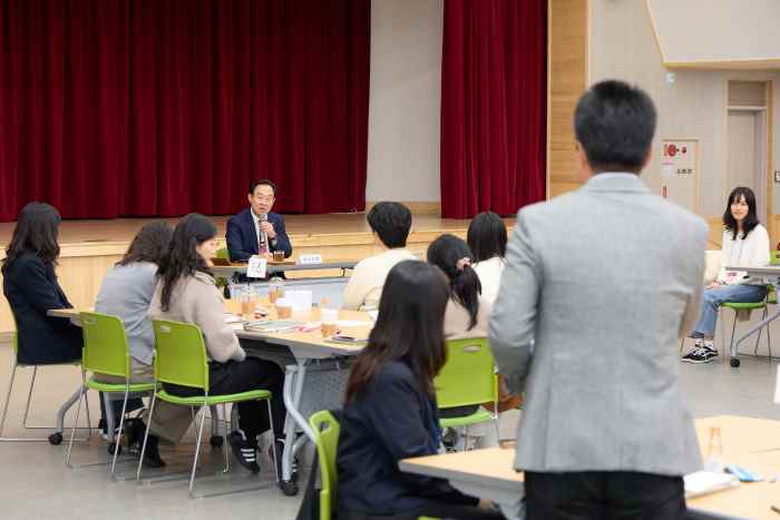 제5기 통영시 적극행정·혁신동아리 성과공유회 개최 기사 이미지